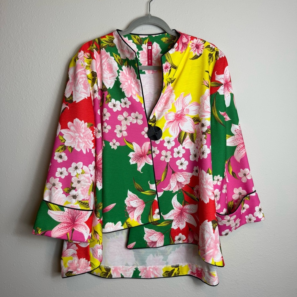 IC Collection Size XXL Vibrant Floral Asymmetrical One-Button 3/4 Sleeve Jacket